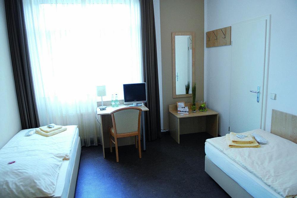 Adam Hotel Giesen Esterno foto